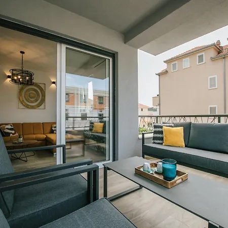Spacious Luxury - Comfort Two Bedroom Apartment