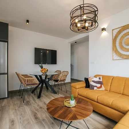 Apartment Spacious Luxury - Comfort Two Bedroom Trogir